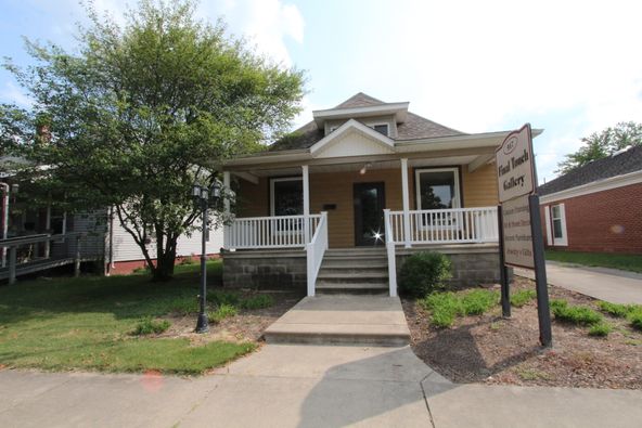 917 Broadway Ave, Mattoon, IL 61938
